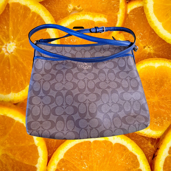 Coach File Bag‎ in Signature Canvas F34938 | Light Khaki/Pool Blue - Picture 2 of 13